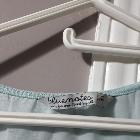 Sweater - Picture 2 of 3